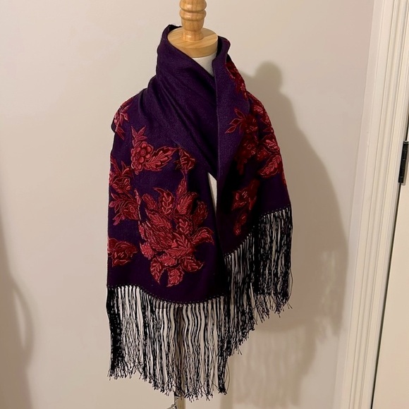 Burberry Accessories - Burberry purple cashmere and silk embroidered and beaded fringe scarf